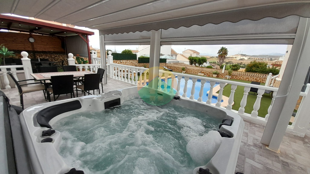 3 Bedroom Detached For Sale