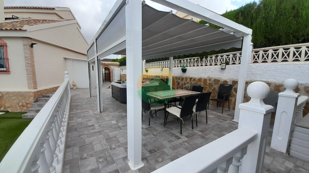 3 Bedroom Detached For Sale