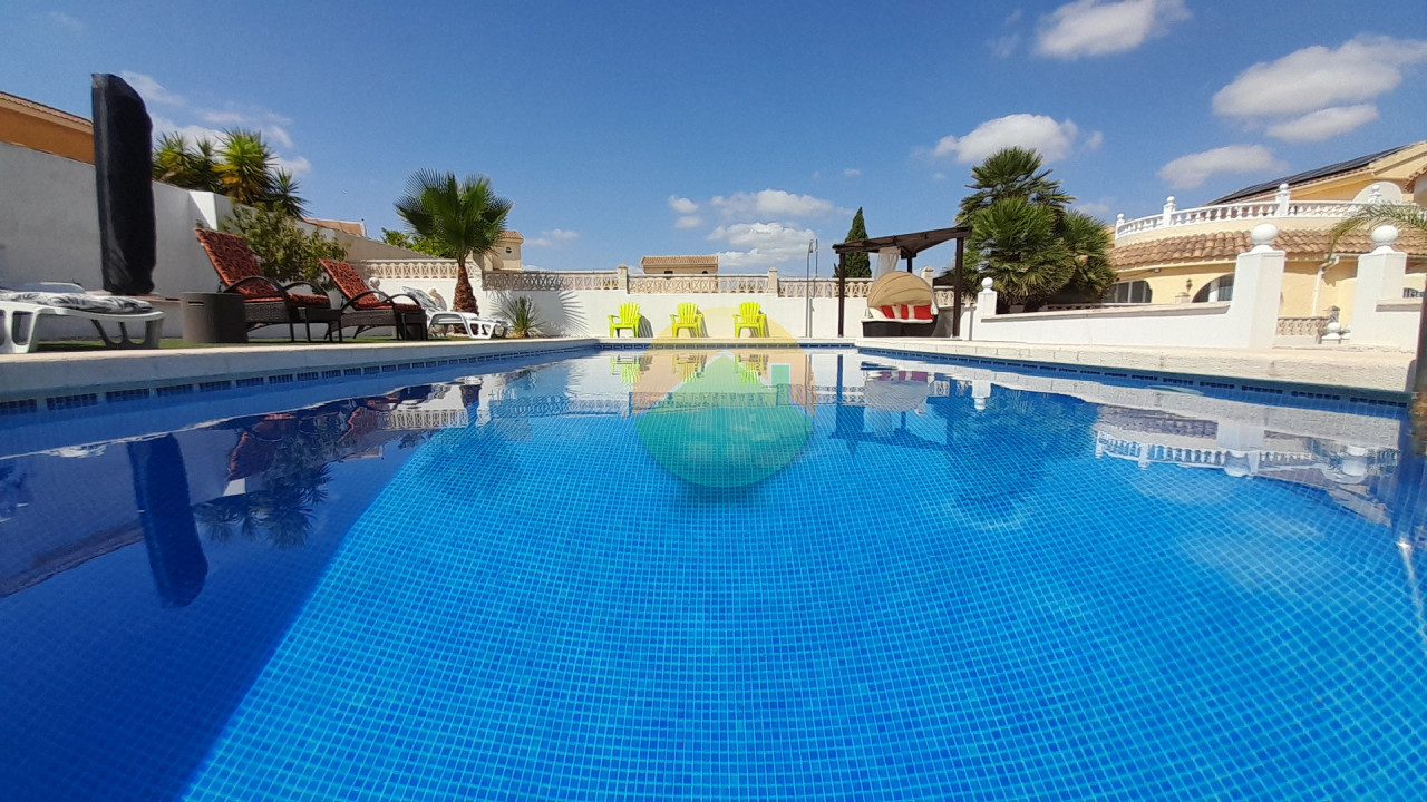 4 Bedroom Detached For Sale