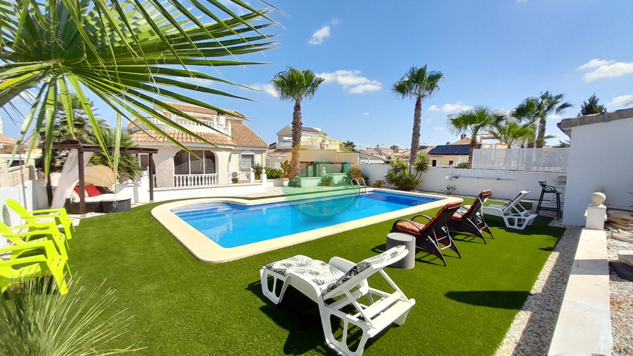 4 Bedroom Detached For Sale