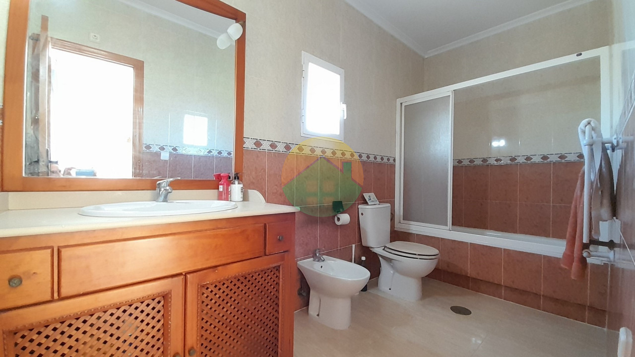 3 Bedroom Detached For Sale