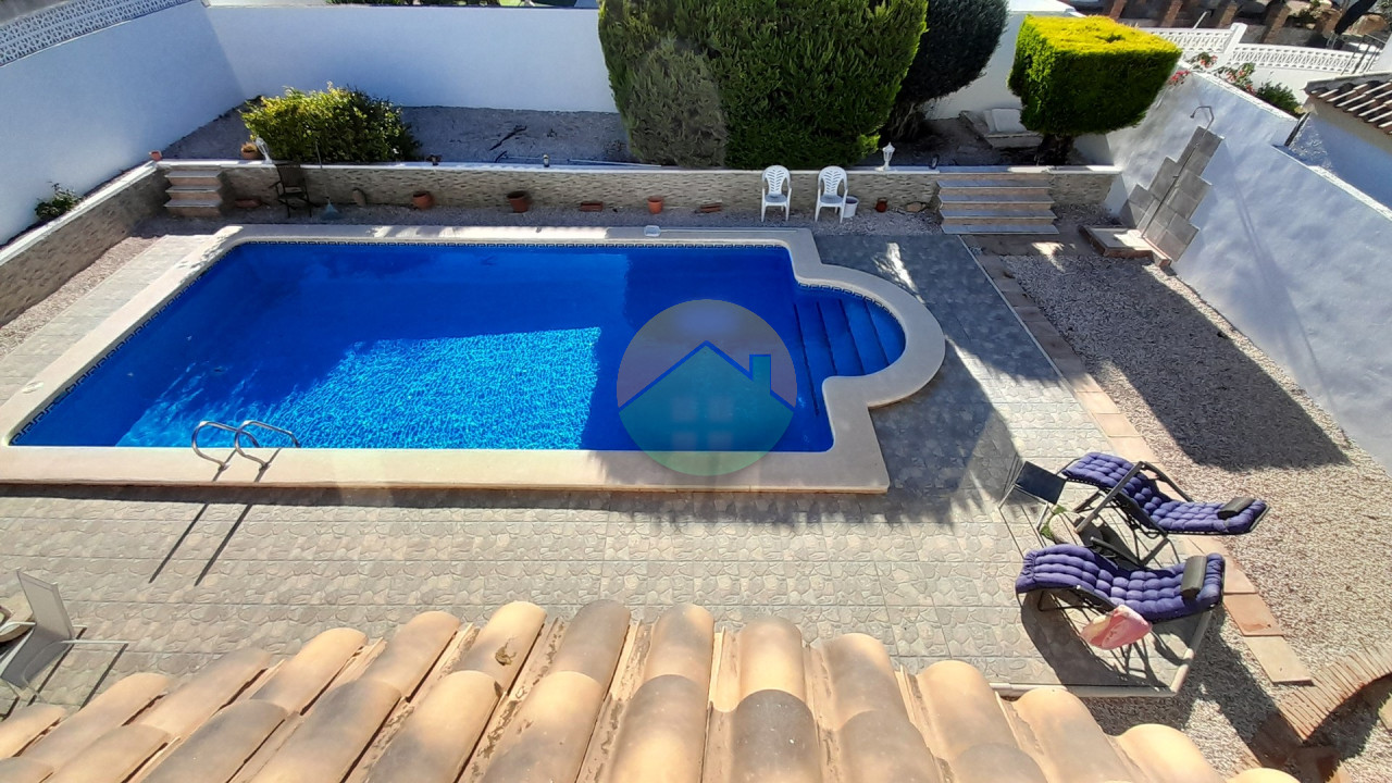 3 Bedroom Detached For Sale