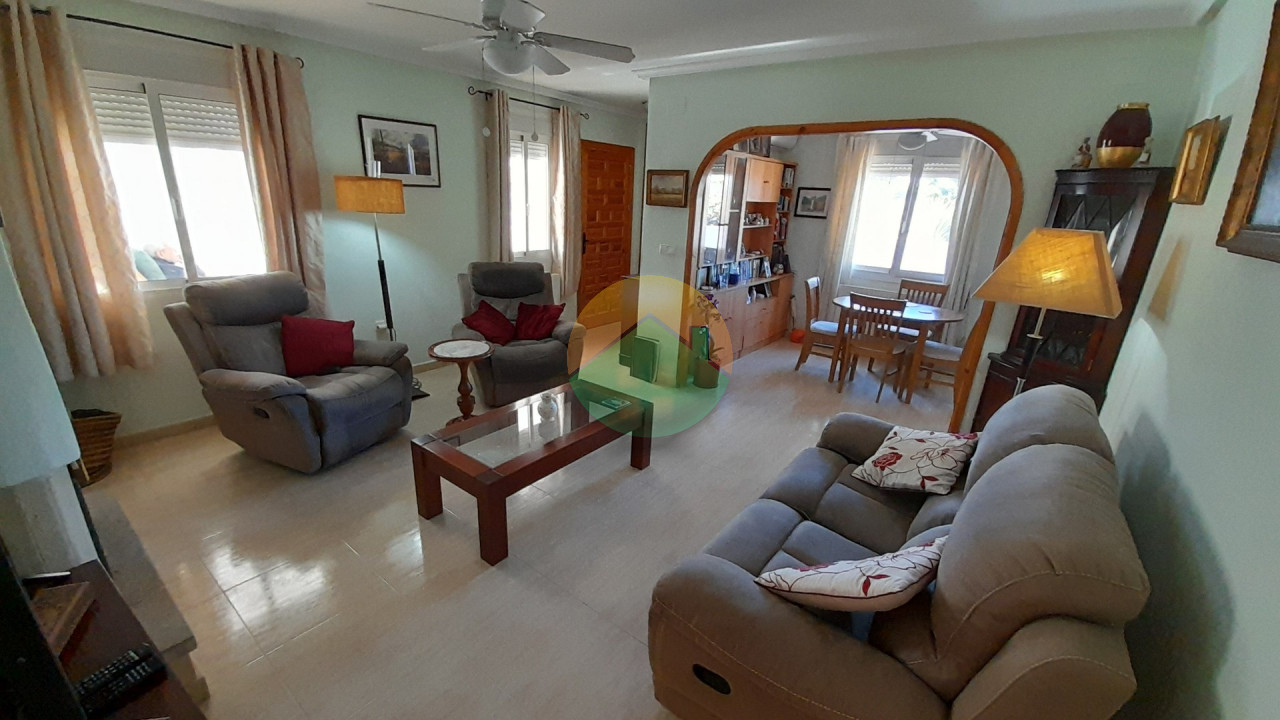 3 Bedroom Detached For Sale