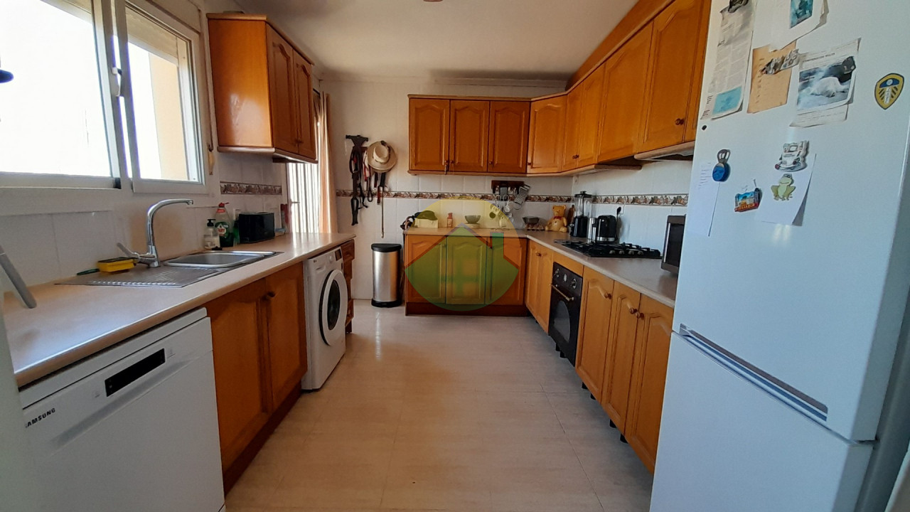 3 Bedroom Detached For Sale