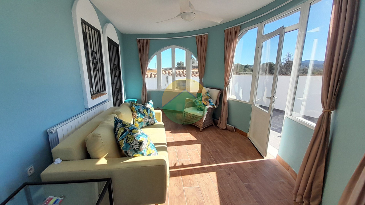 3 Bedroom Detached For Sale