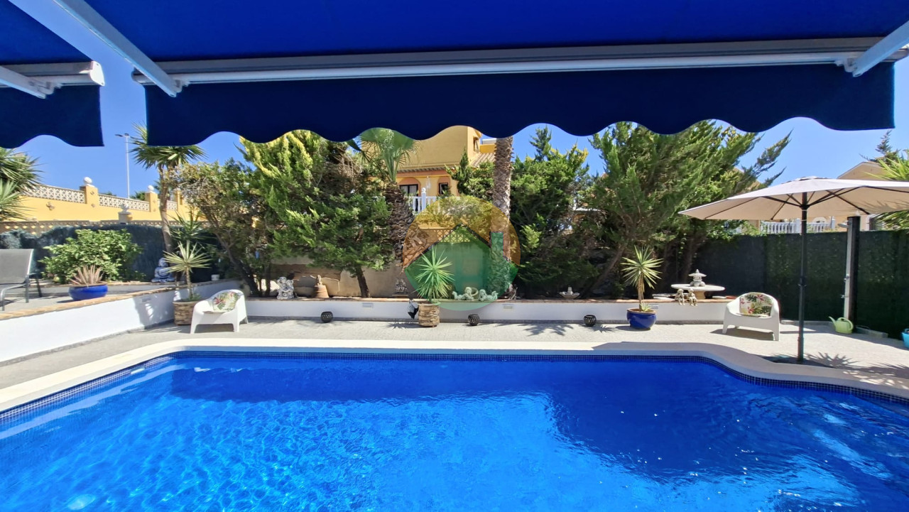 3 Bedroom Detached For Sale
