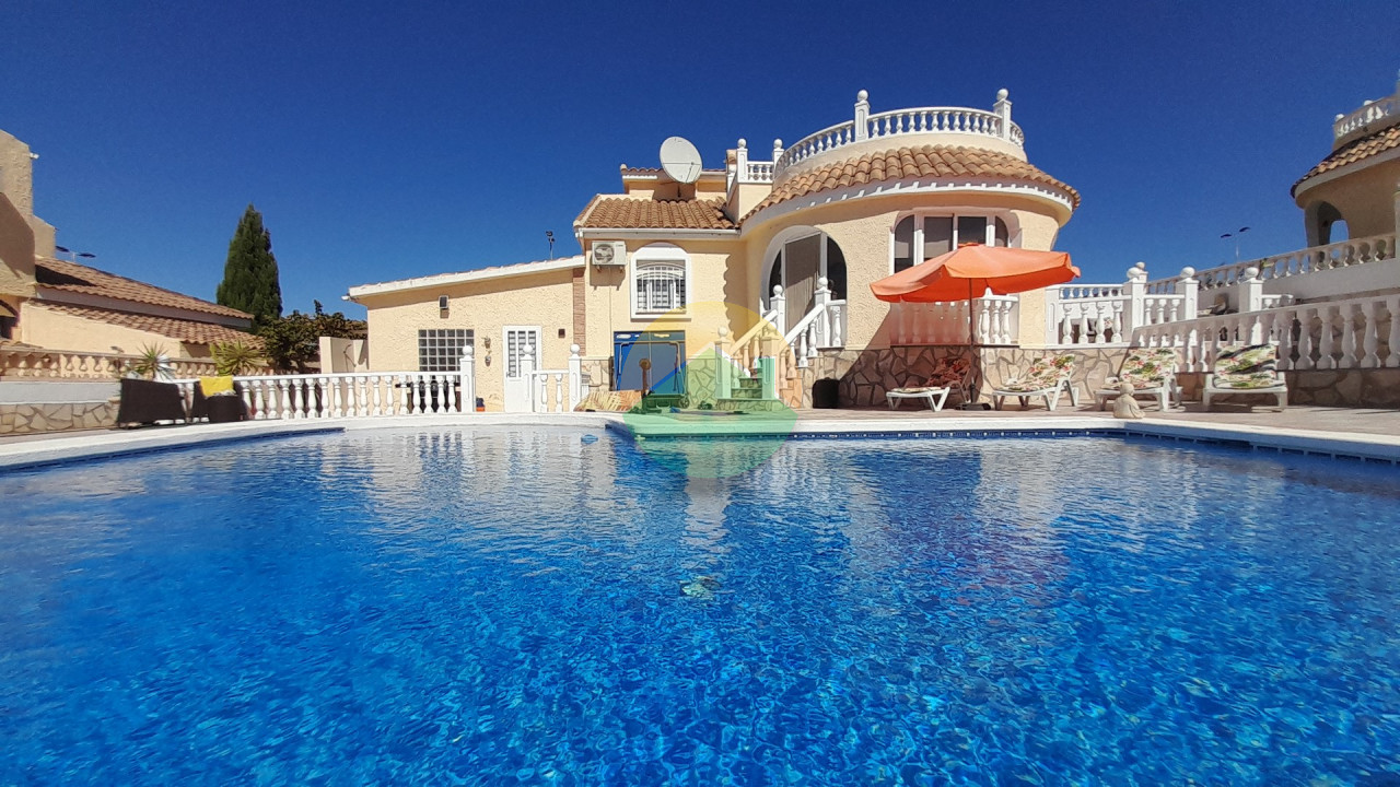 3 Bedroom Detached For sale