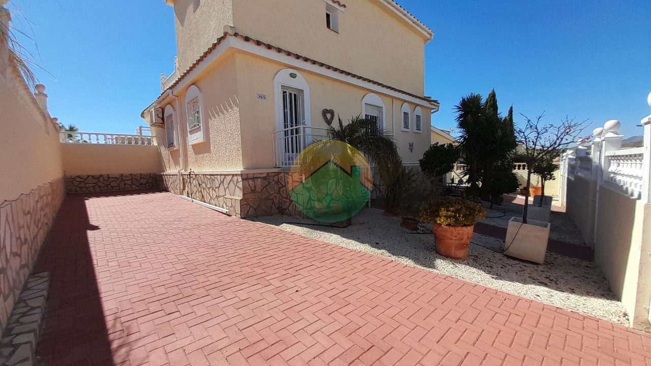 3 Bedroom Detached For sale