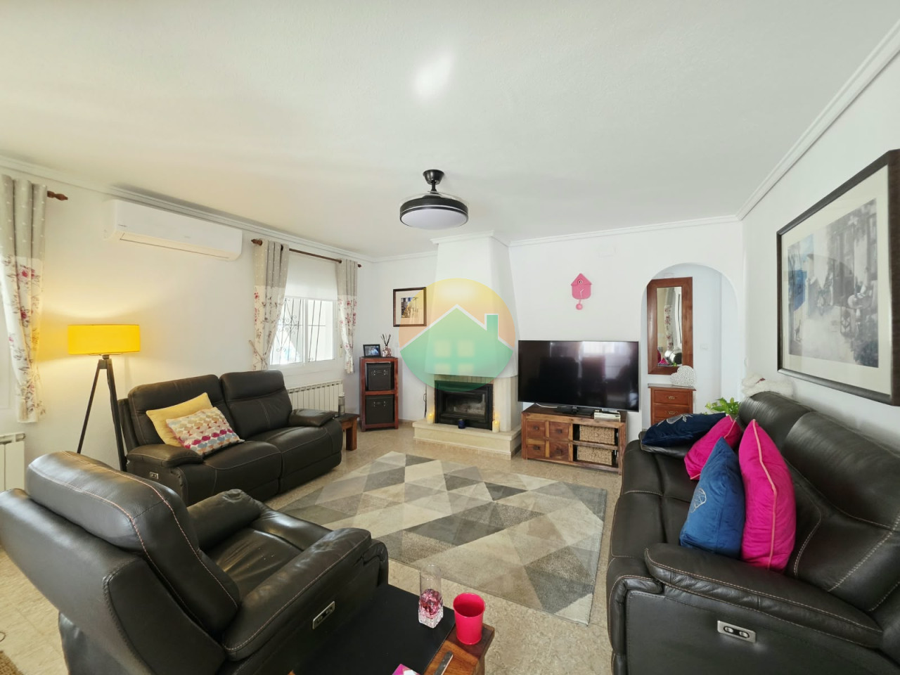3 Bedroom Detached For Sale