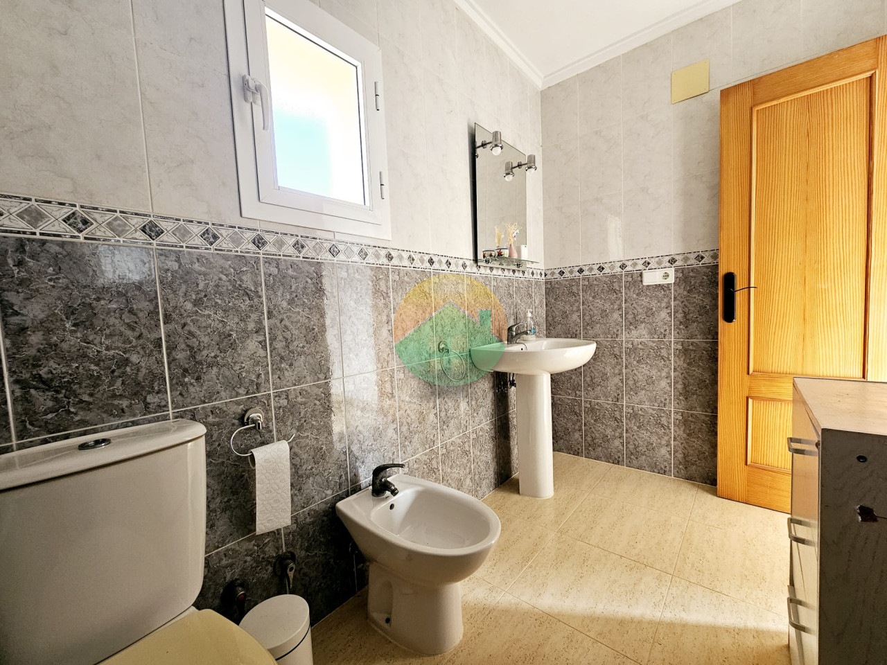 3 Bedroom Detached For Sale