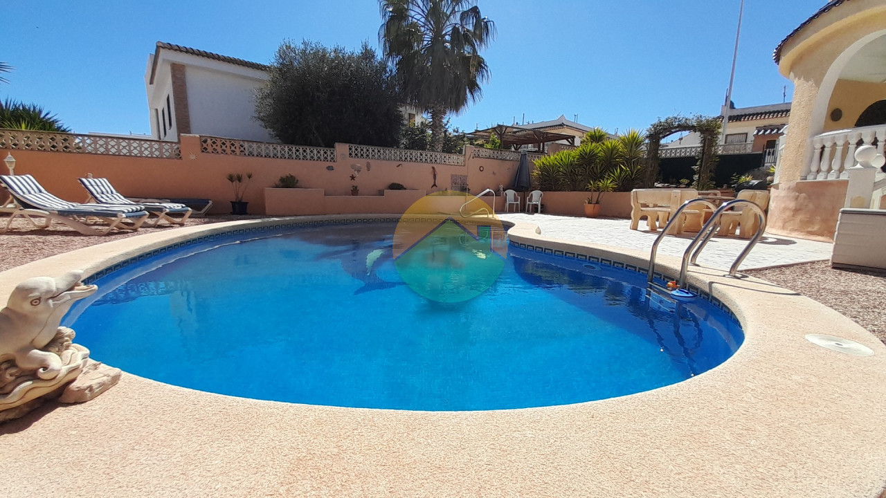 3 Bedroom Detached For Sale