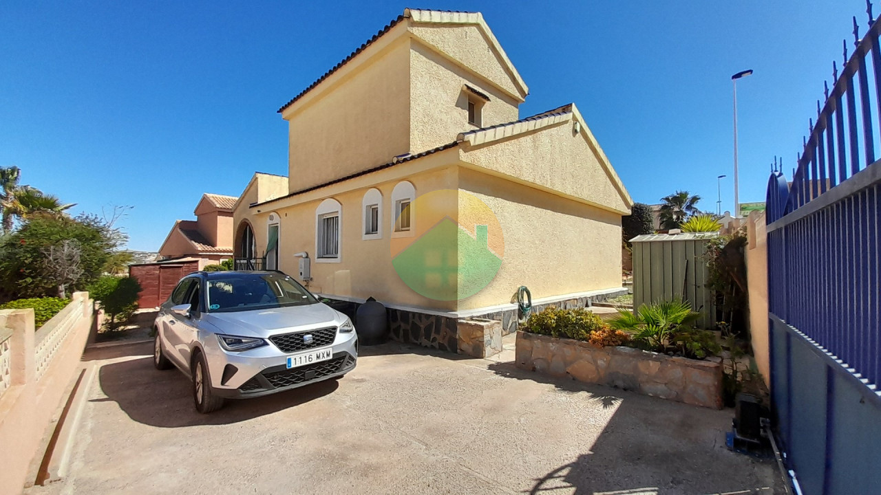 3 Bedroom Detached For Sale