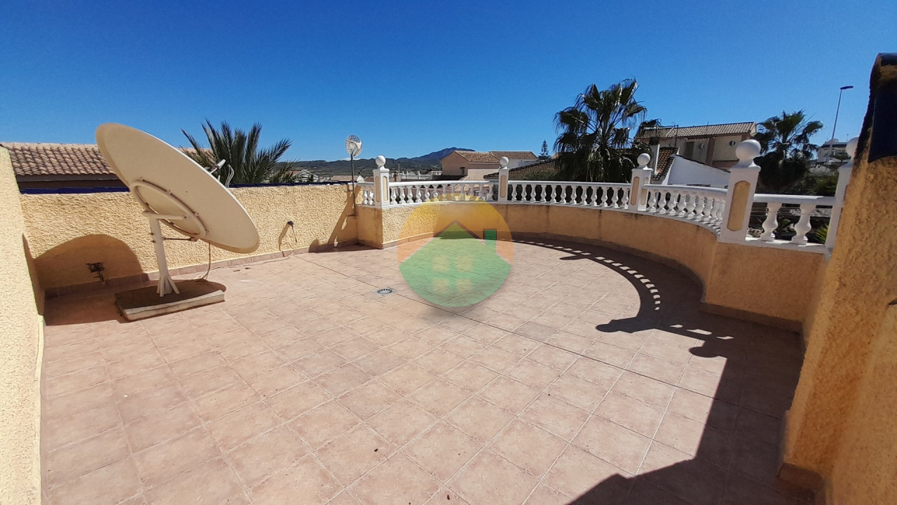 3 Bedroom Detached For Sale