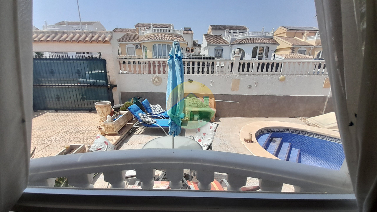 3 Bedroom Detached For Sale