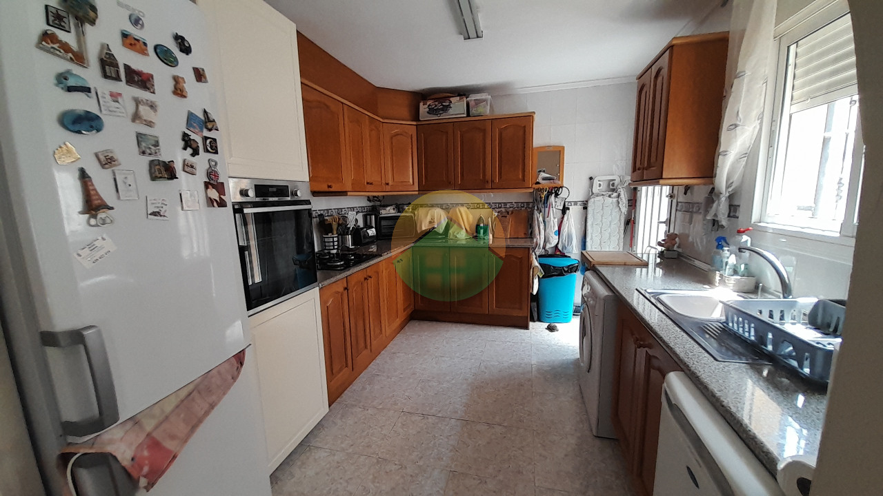3 Bedroom Detached For Sale