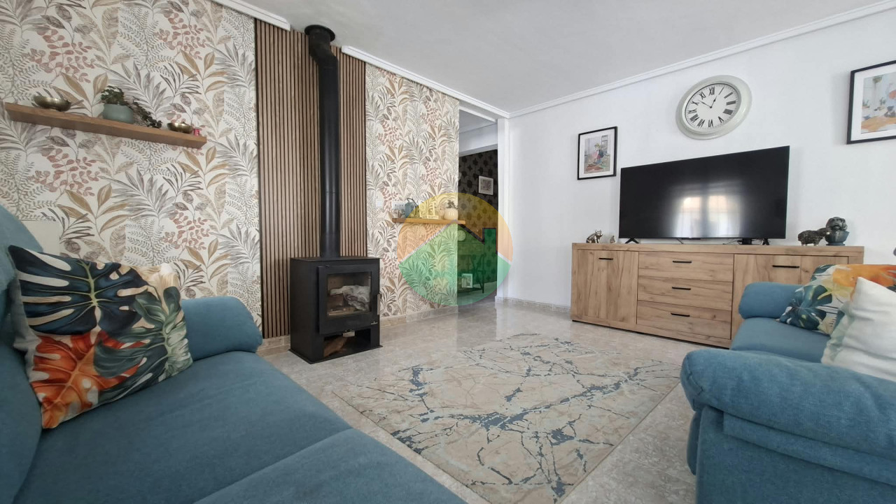 3 Bedroom Detached For sale