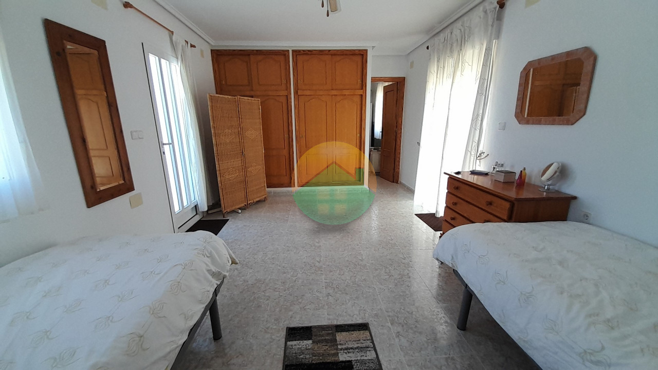3 Bedroom Detached For Sale
