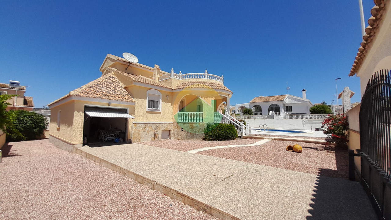 3 Bedroom Detached For Sale