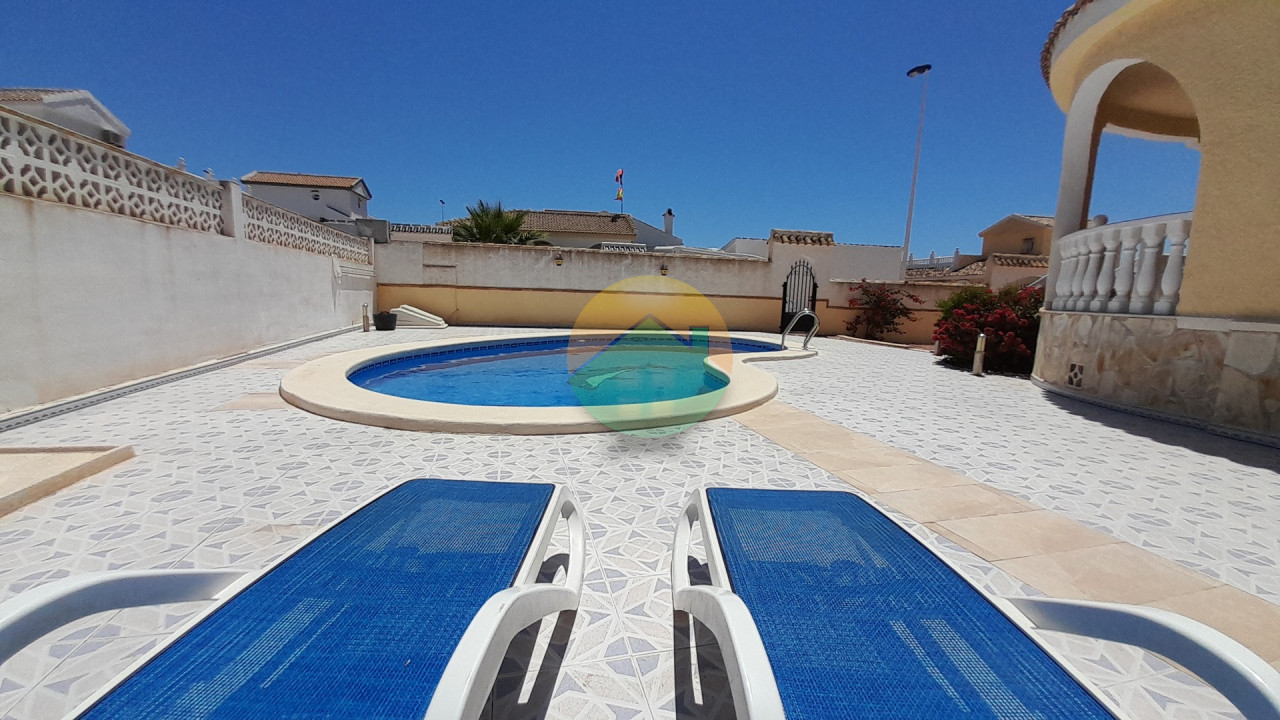 3 Bedroom Detached For Sale