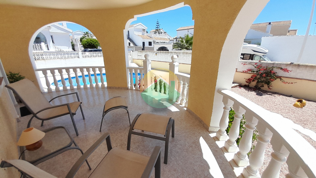 3 Bedroom Detached For Sale