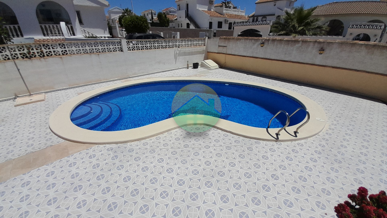 3 Bedroom Detached For Sale