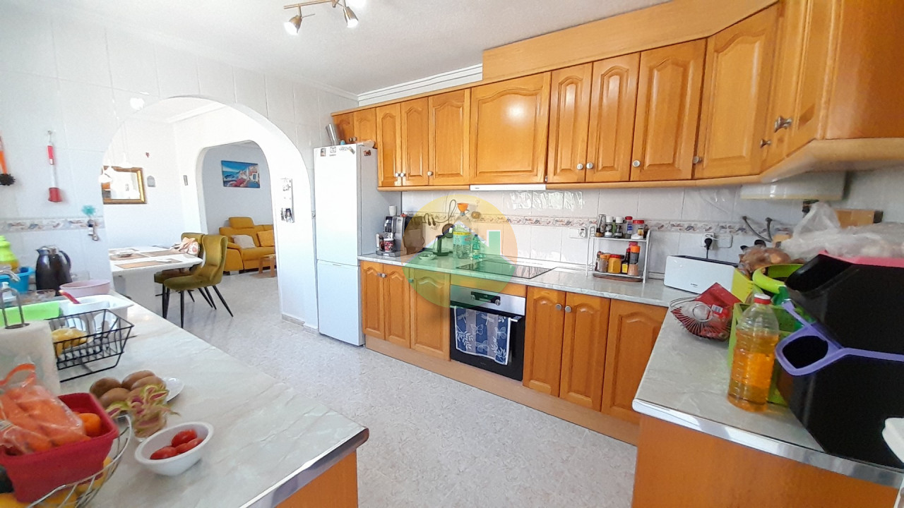 3 Bedroom Detached For Sale