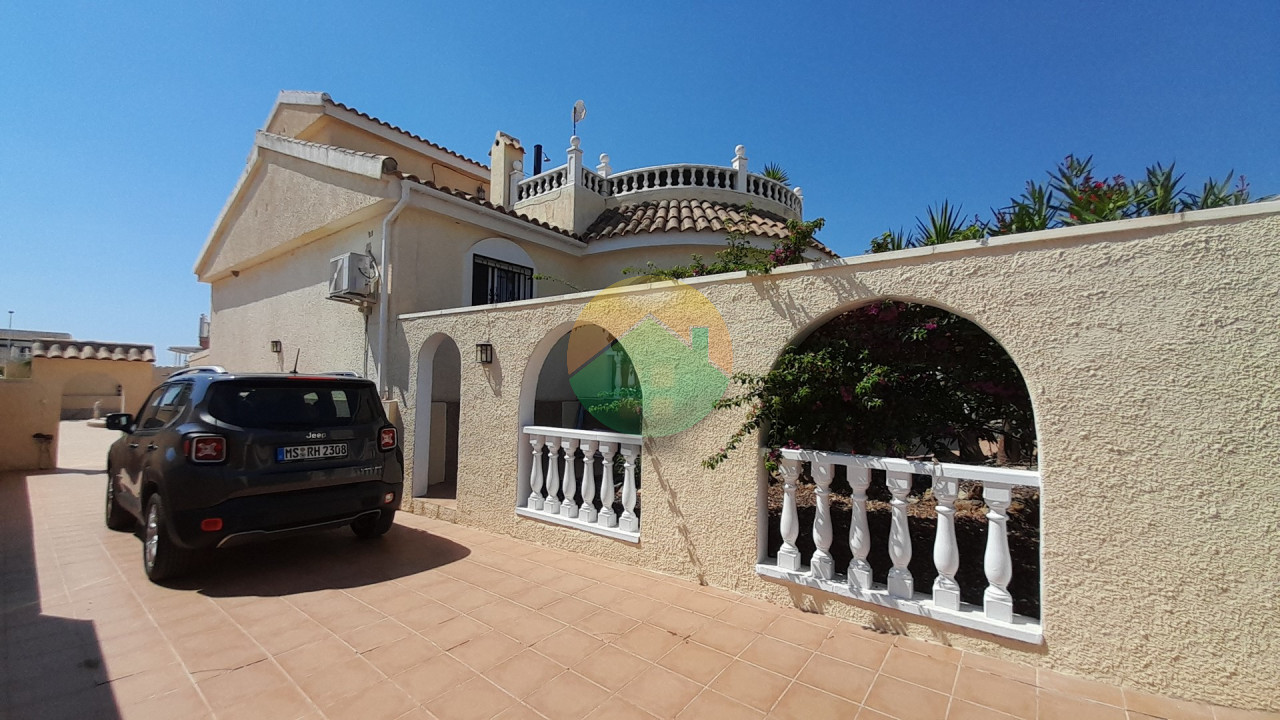 3 Bedroom Detached For Sale