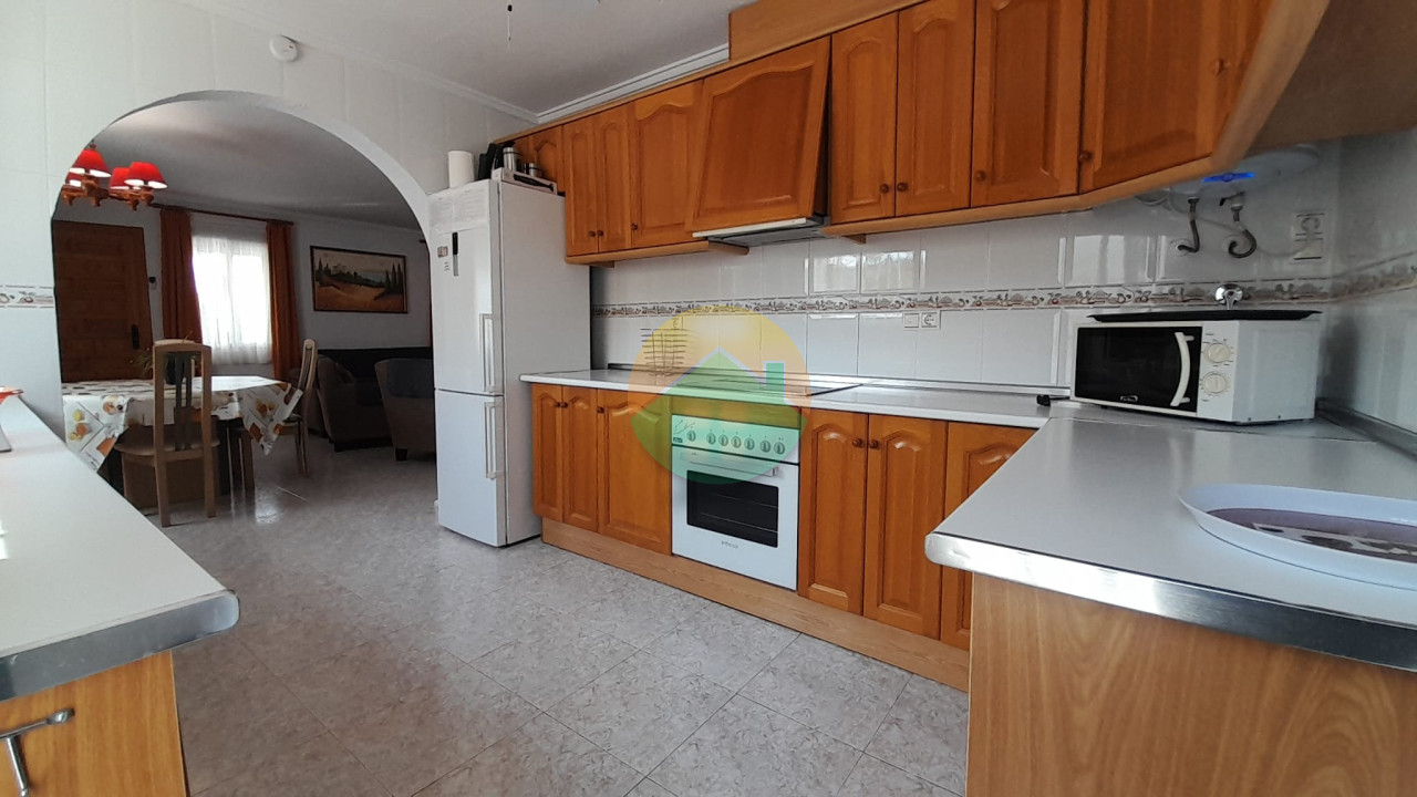3 Bedroom Detached For Sale