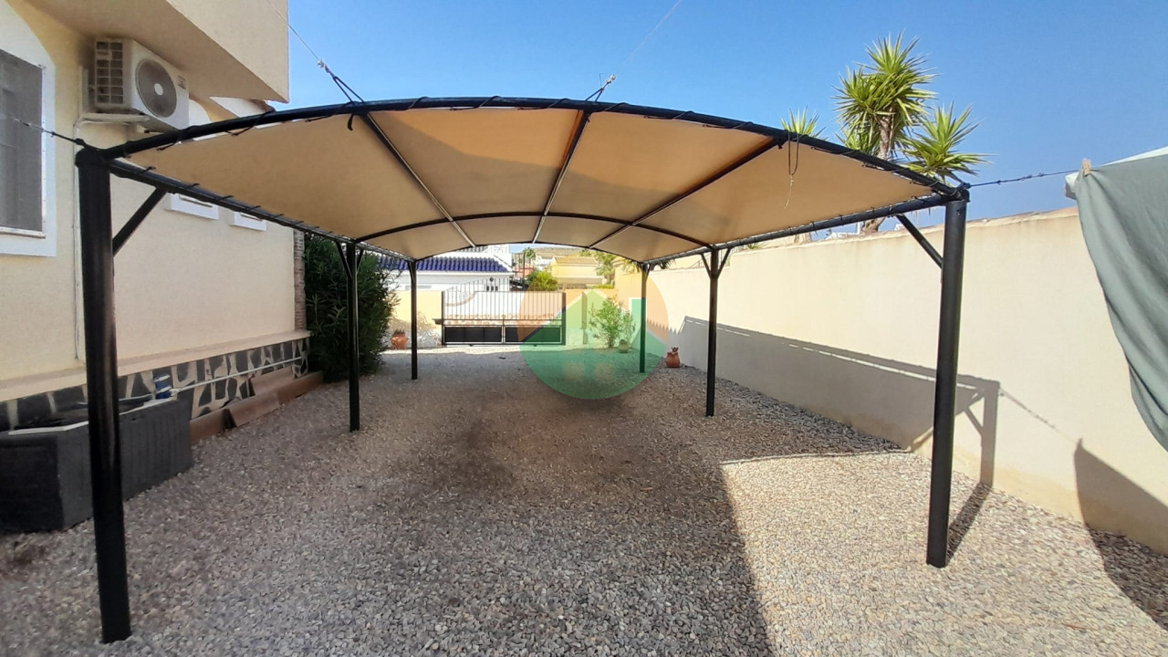 3 Bedroom Detached For Sale
