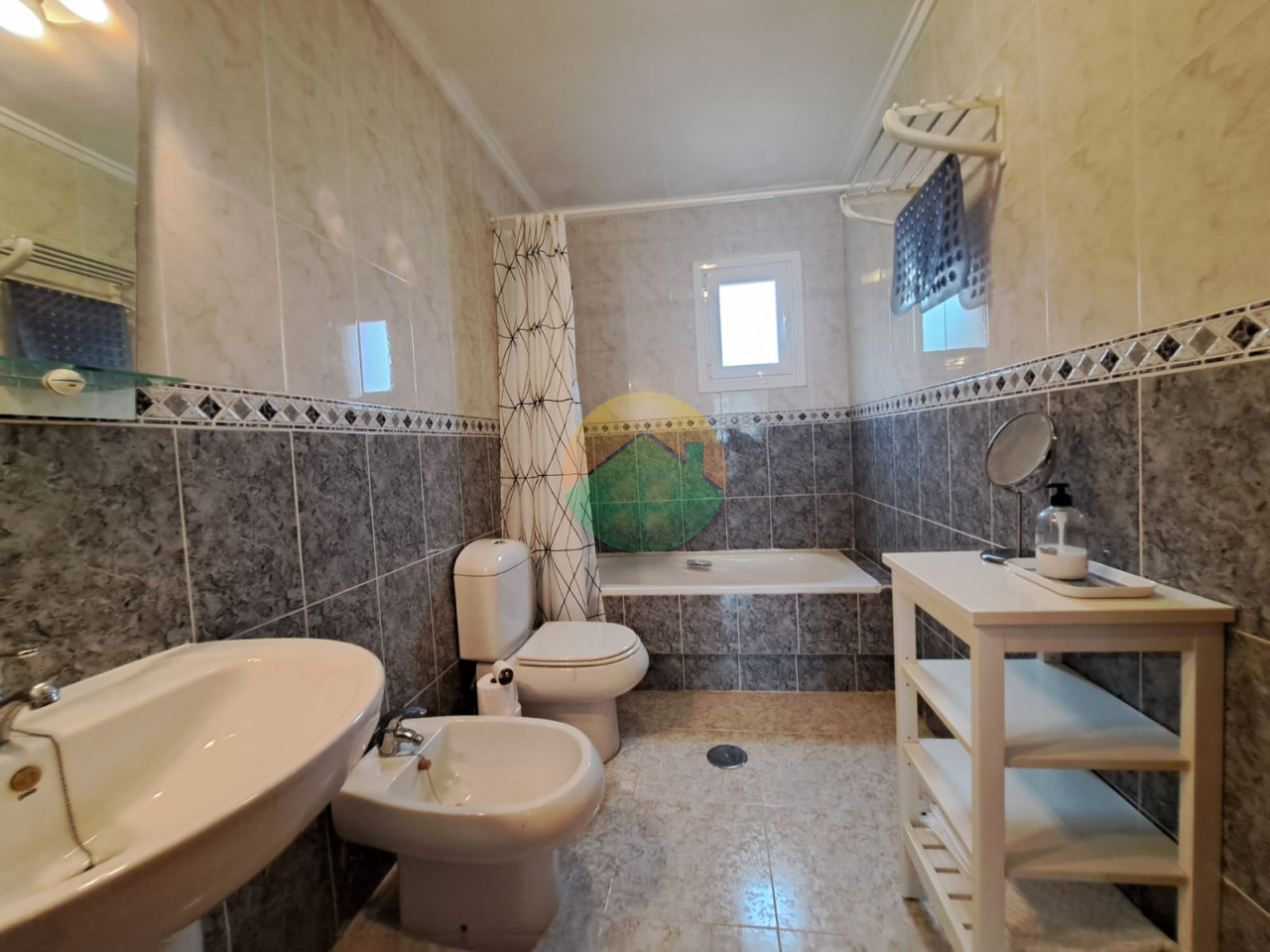 3 Bedroom Detached For Sale