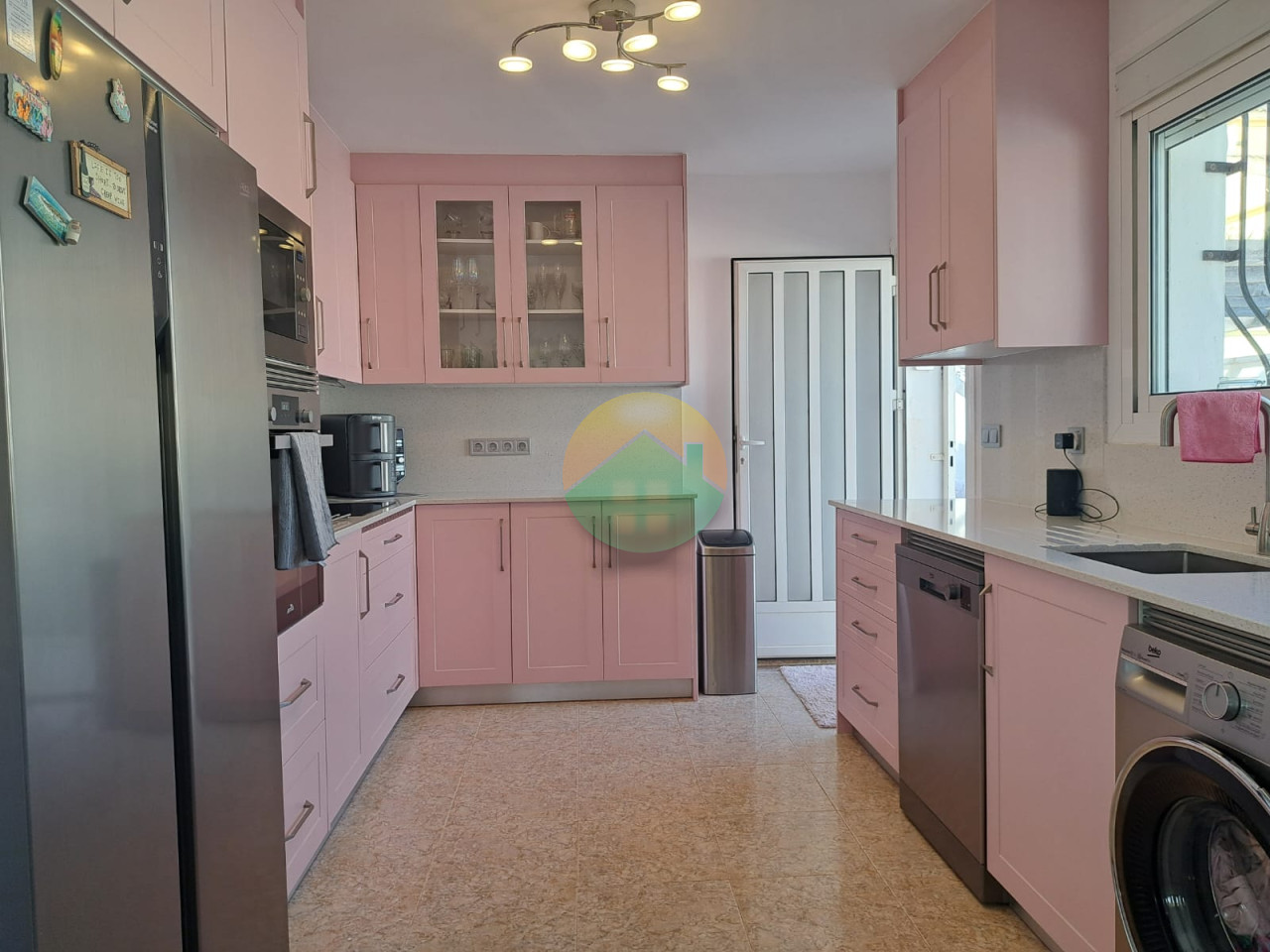 3 Bedroom Detached For Sale
