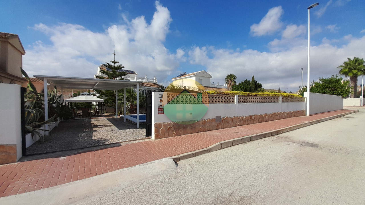 3 Bedroom Detached For Sale
