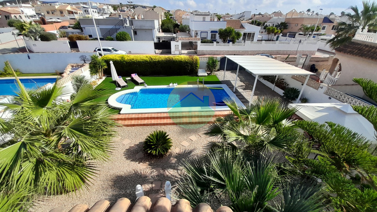 3 Bedroom Detached For Sale
