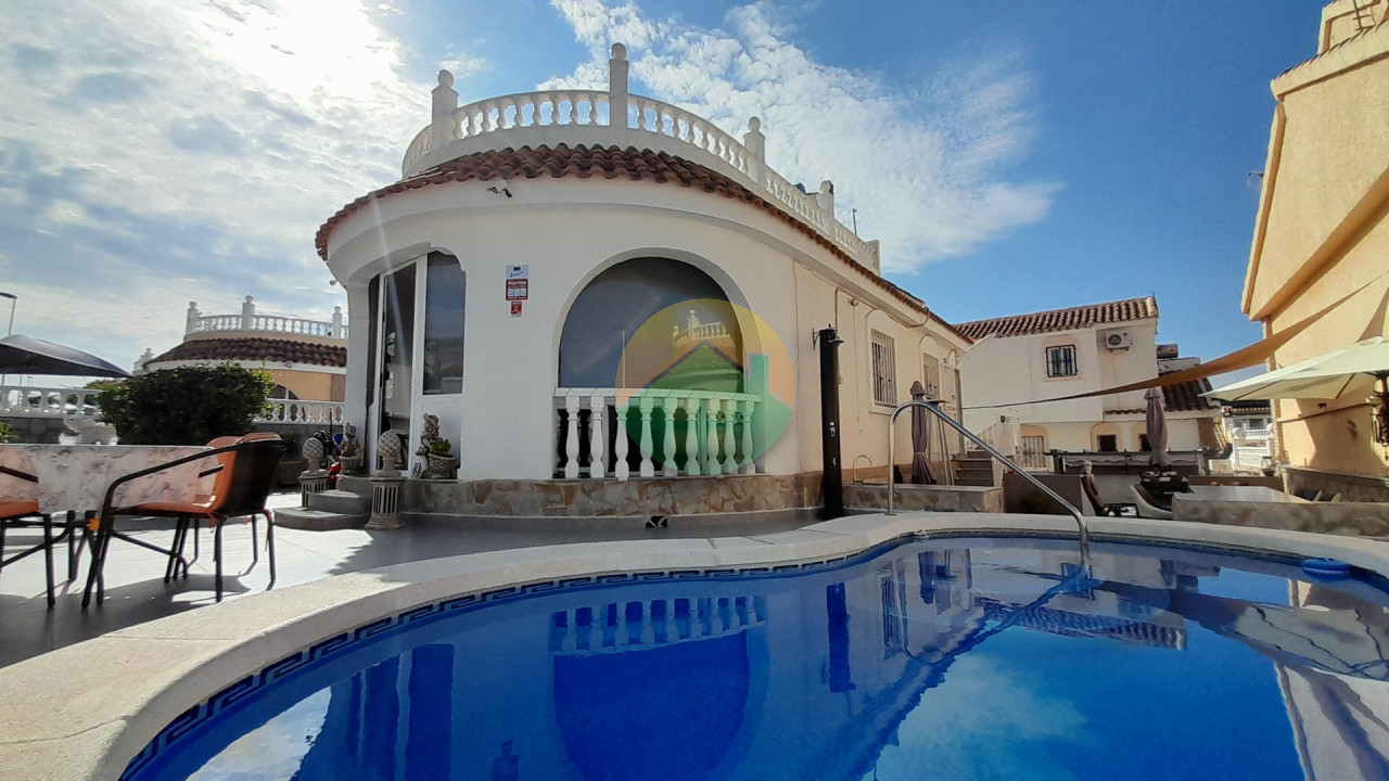 3 Bedroom Detached For Sale