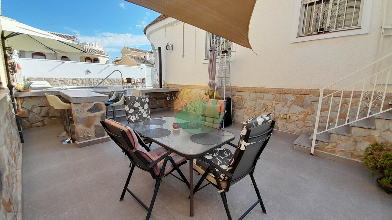3 Bedroom Detached For Sale