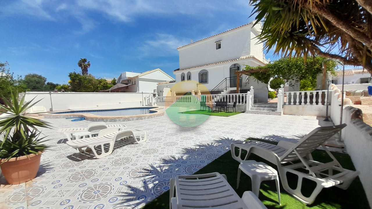 3 Bedroom Detached For Sale