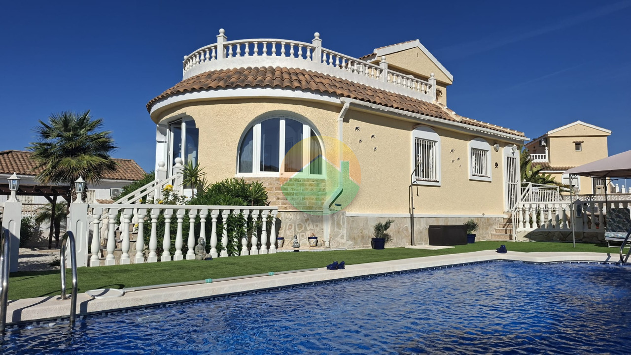 3 Bedroom Detached For Sale