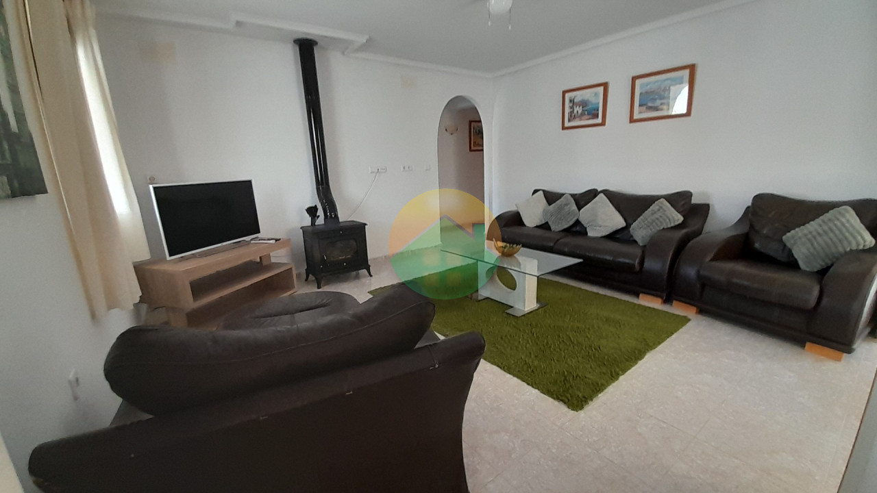 3 Bedroom Detached For Sale
