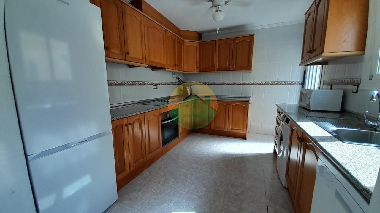 3 Bedroom Detached For Sale