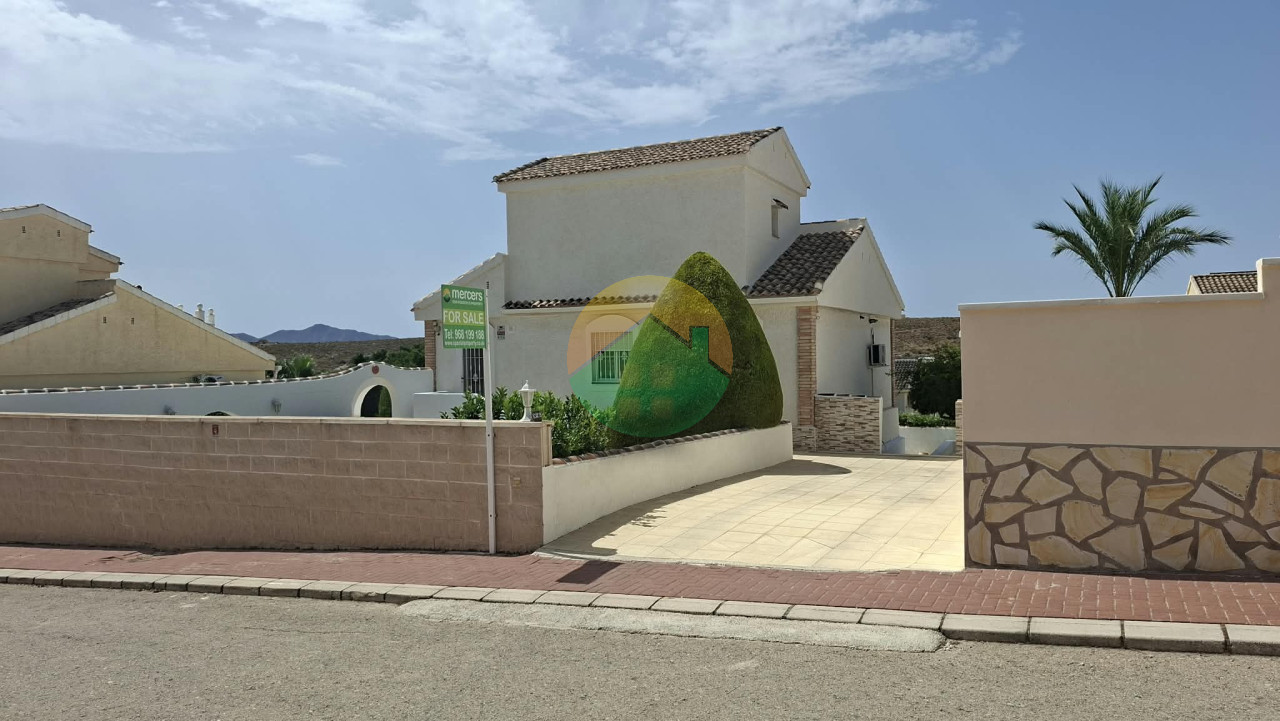 3 Bedroom Detached For Sale