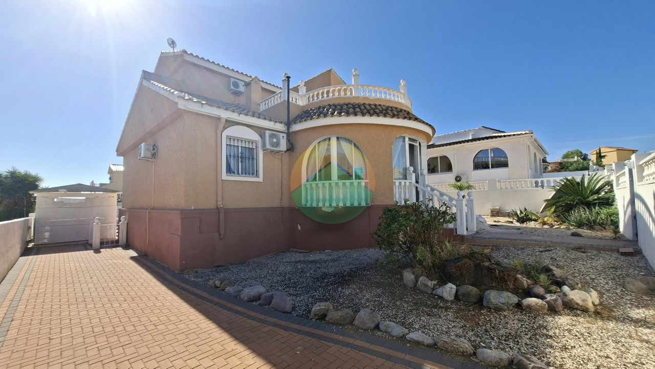 4 Bedroom Detached For Sale