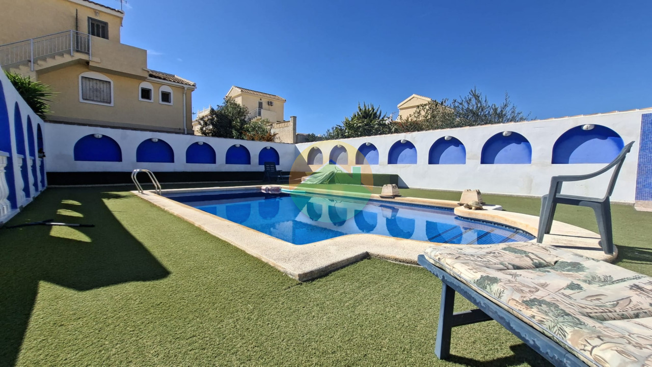 3 Bedroom Detached For Sale