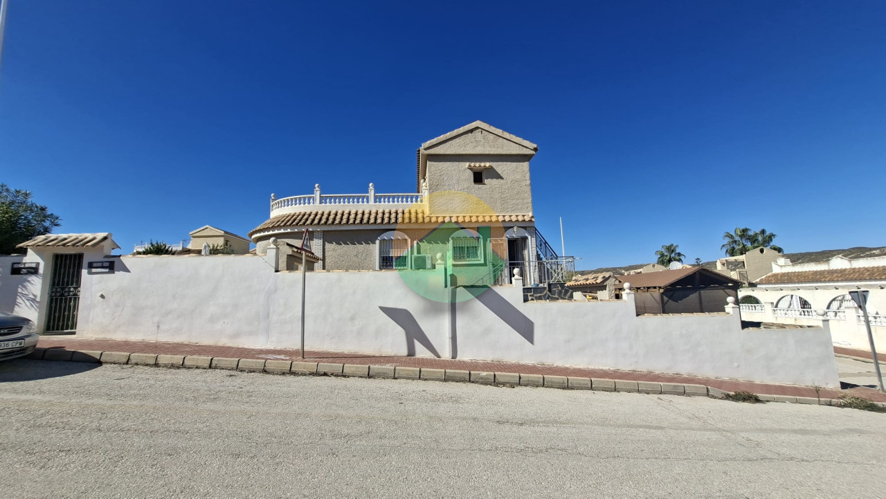 3 Bedroom Detached For Sale