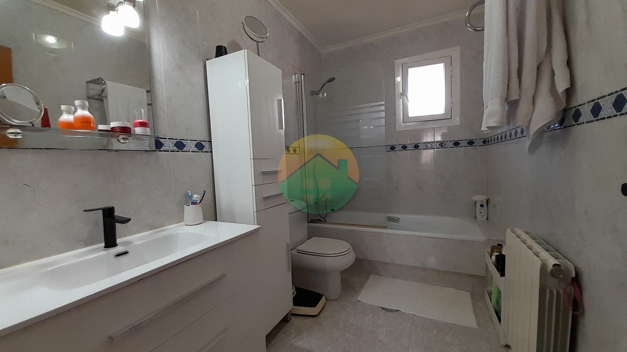 2 Bedroom Detached For sale