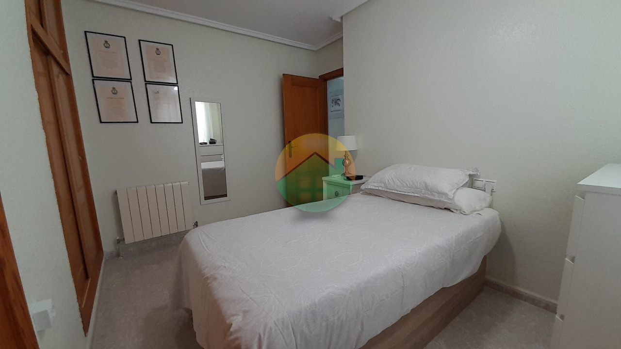 2 Bedroom Detached For sale