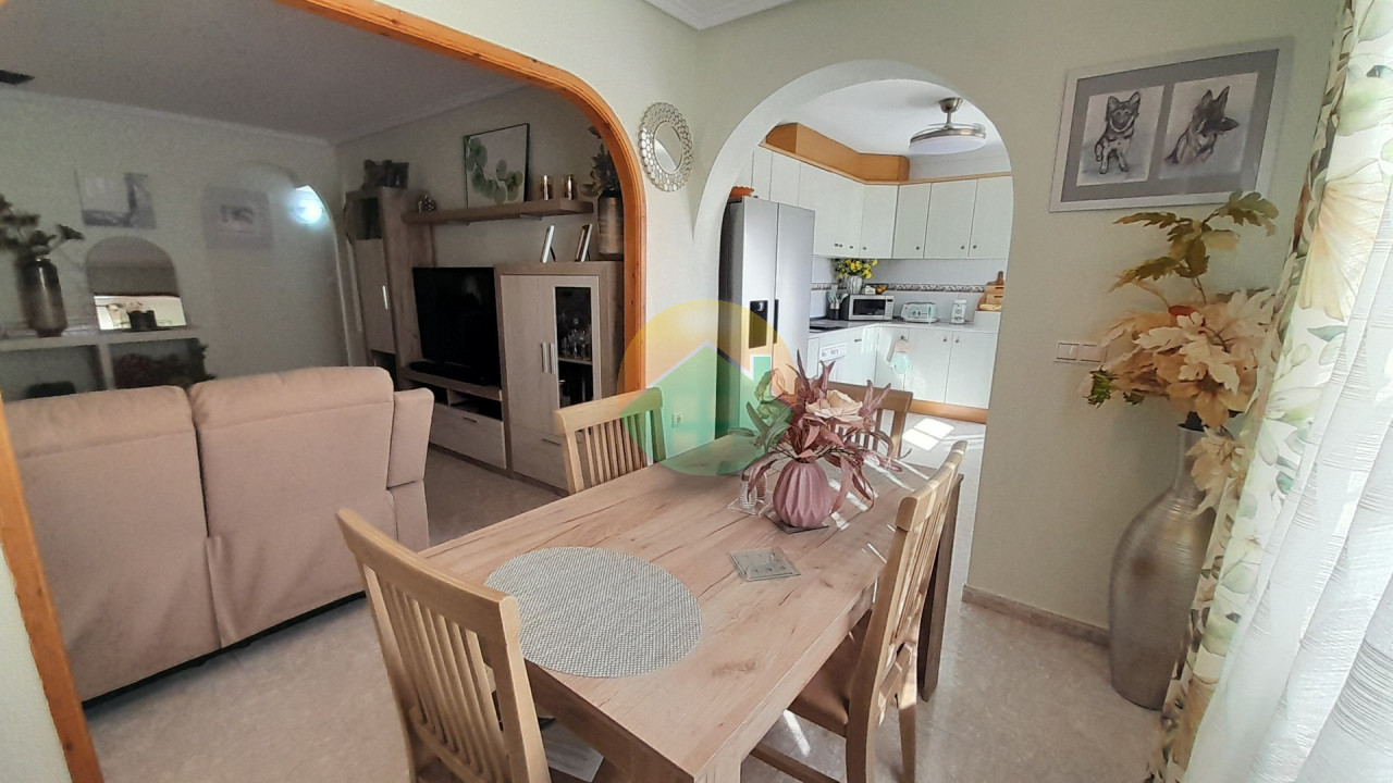 2 Bedroom Detached For sale