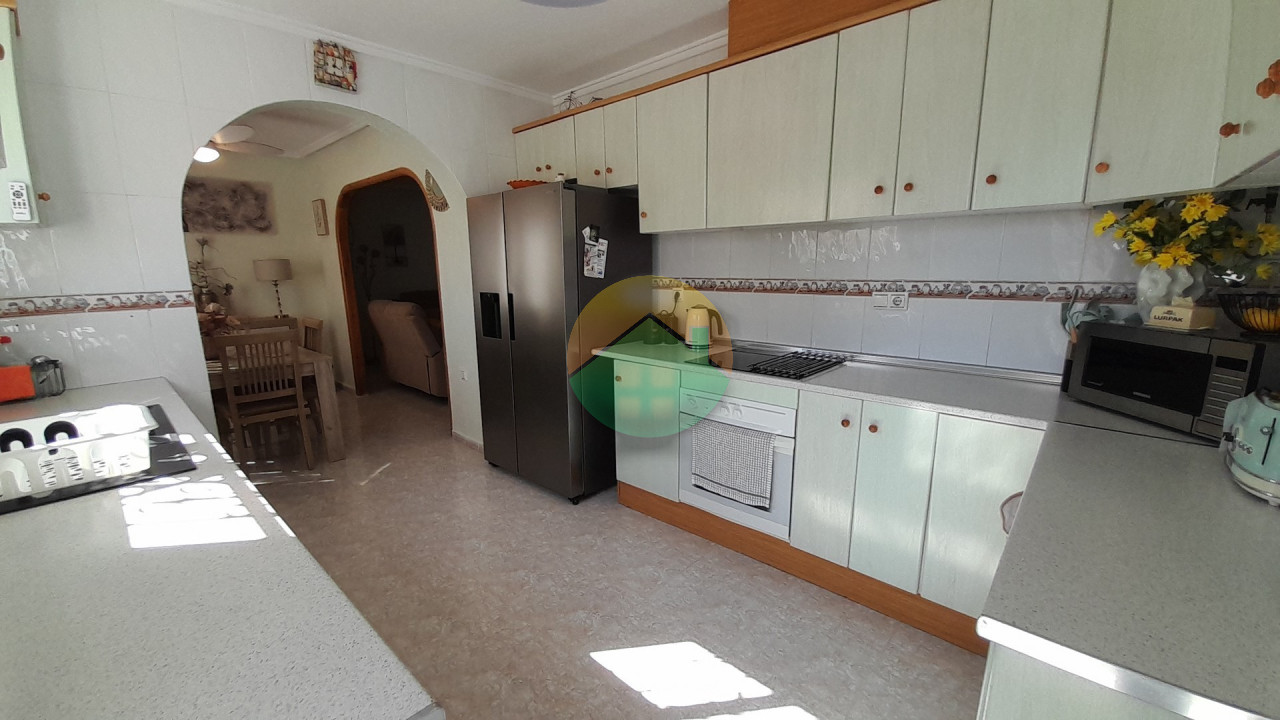 2 Bedroom Detached For sale