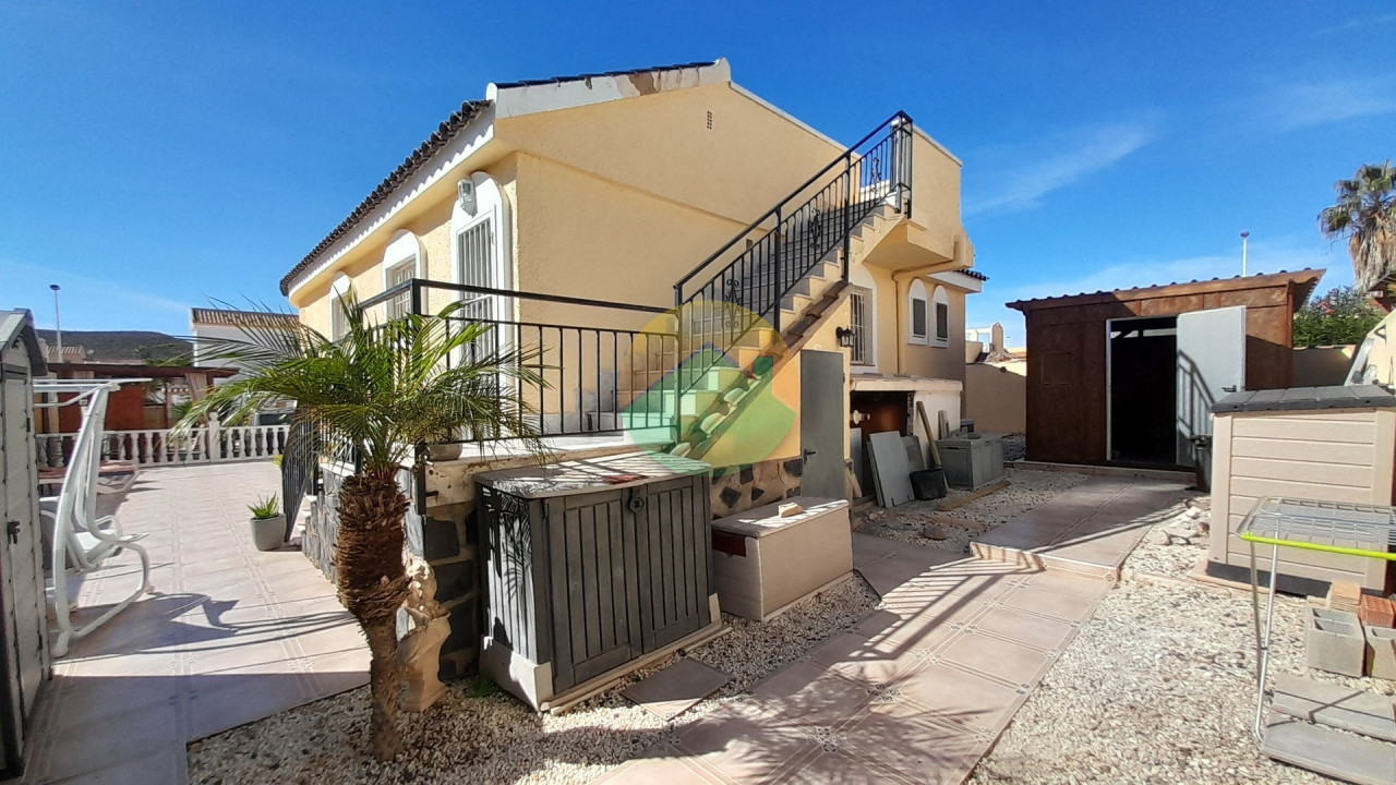 2 Bedroom Detached For sale