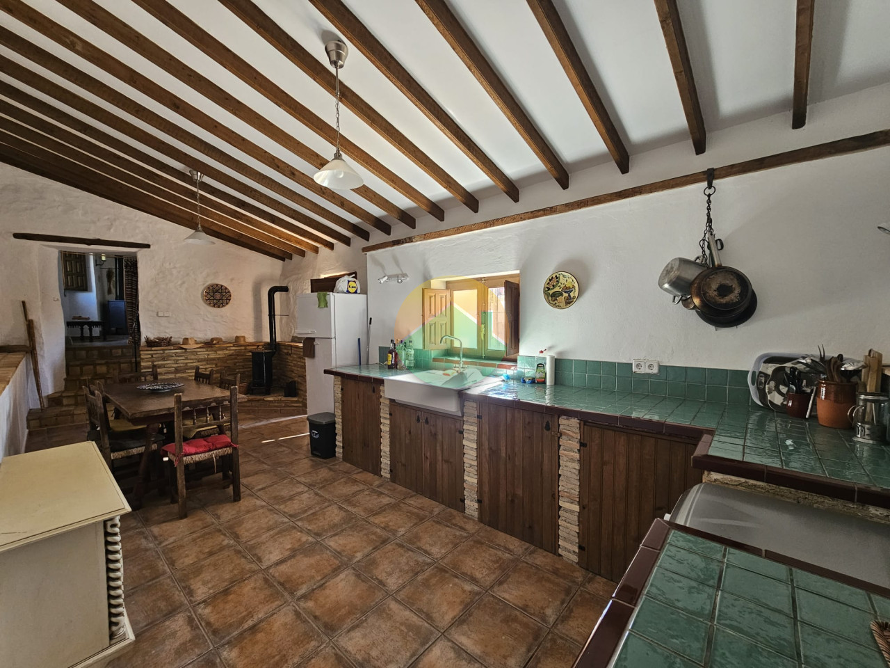6 Bedroom Country House For Sale