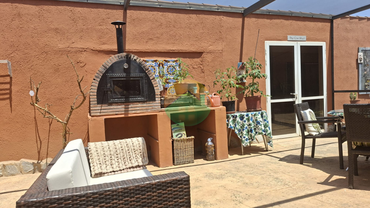 4 Bedroom Property For Sale